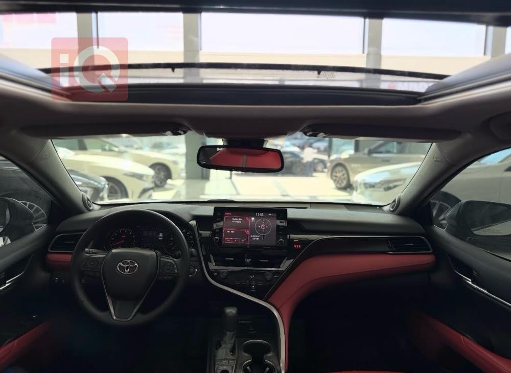 تۆیۆتا کامری